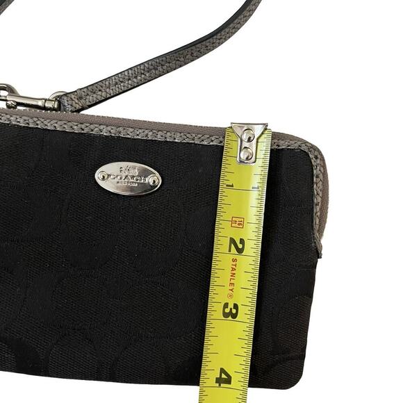 COACH Black Canvas Zip Wallet Purse Wristlet Metallic Pewter Trim F64643 - Picture 7 of 8